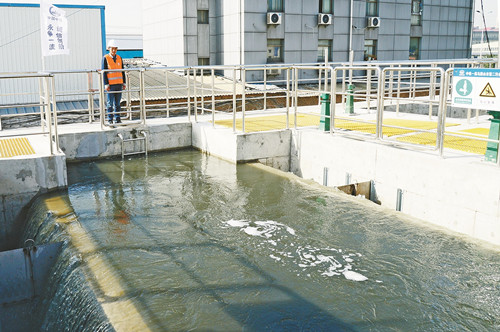 污水處理壓濾機濾板的管理維護